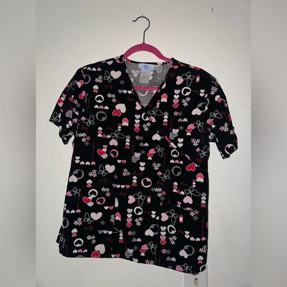 Scrub top